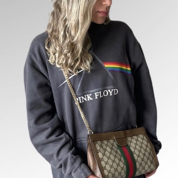 Gucci Handbags - Gucci Clutch Crossbody bag